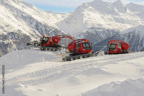 Machine for snow preparations © oneblink1