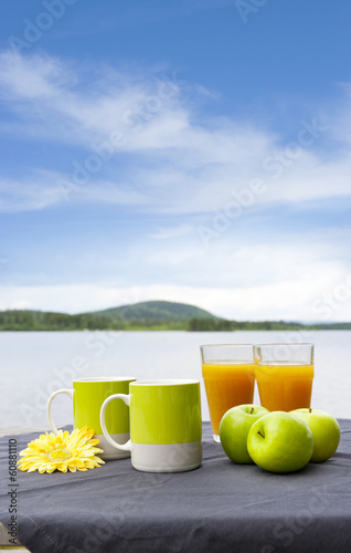Frühstück am See
