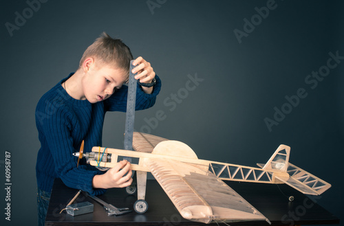 Creating the model plane  Measuring thickness