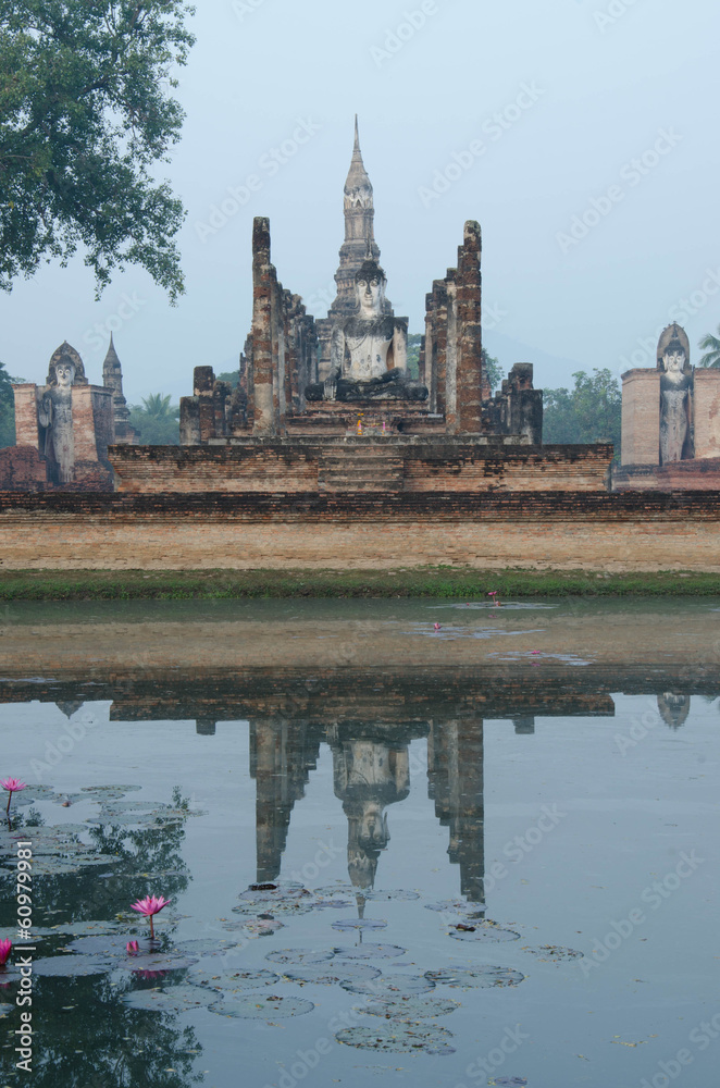 Fototapeta premium Thai temple