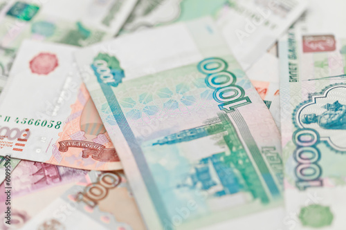 Деньги (российские рубли)