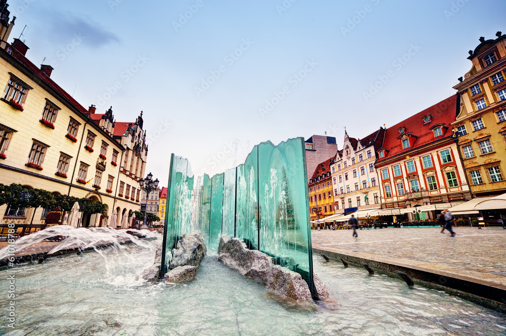 Naklejka premium Wroclaw, Poland. The market square with the famous fountain