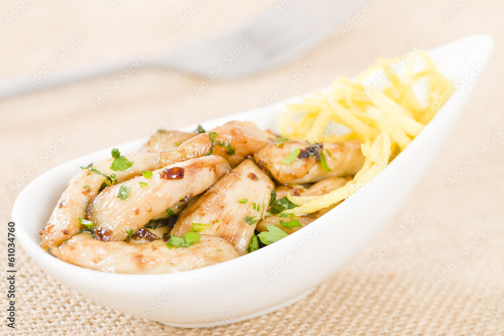 Pollo al limon con ajo - Chicken with lemon and garlic. Tapas! Pollo al limon con ajo - Chicken with lemon and garlic. Tapas!