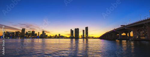 Miami city skyline panorama at dusk © Frédéric Prochasson