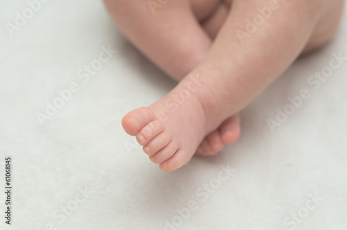 Newborn baby feet © aynur_sh