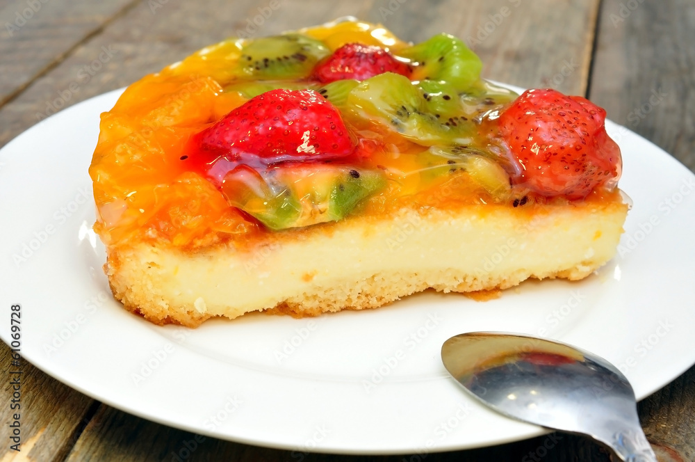 fruit and berry cheesecake