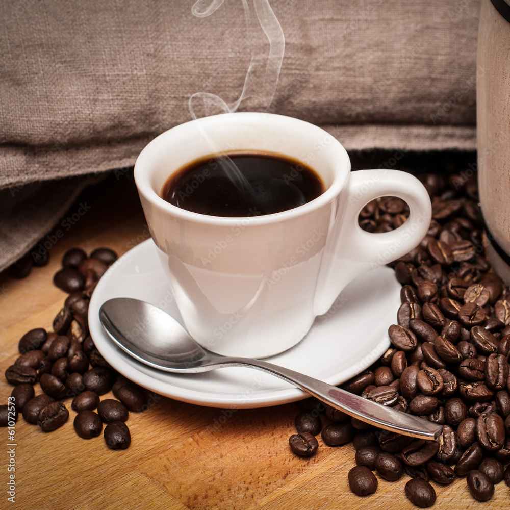 Caffè espresso caldo fumante Stock Photo | Adobe Stock