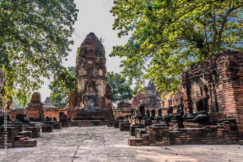 Wat Mahathat temple ruins Ayutthaya bangkok thailand