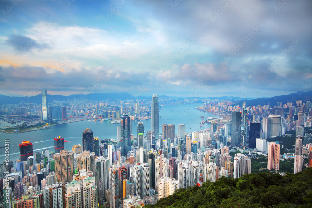 Obraz premium Hong Kong skyline from Victoria Peak at sunrise