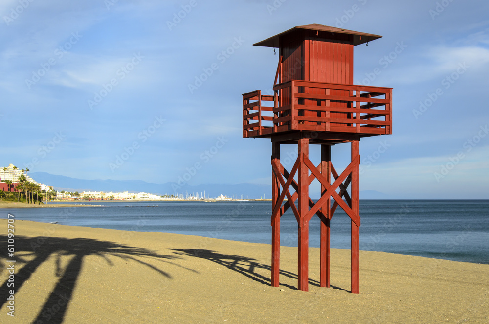 Roter Turm der Wasserwacht in Benalmadena, Spanien Roter Turm der Wasserwacht in Benalmadena, Spanien