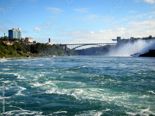 niagara falls rainbow bridge