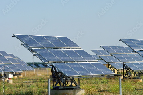 centrale solaire de panneaux  photovoltaïque photo