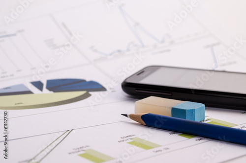 Diagramm mit Handy