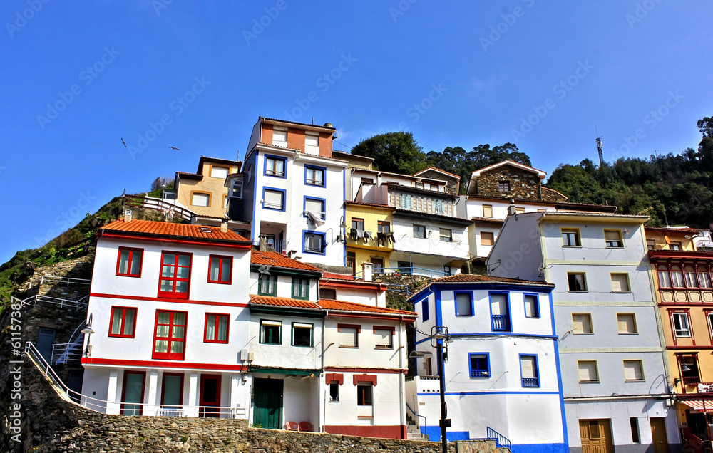 Casas coloridas en Cudillero, España