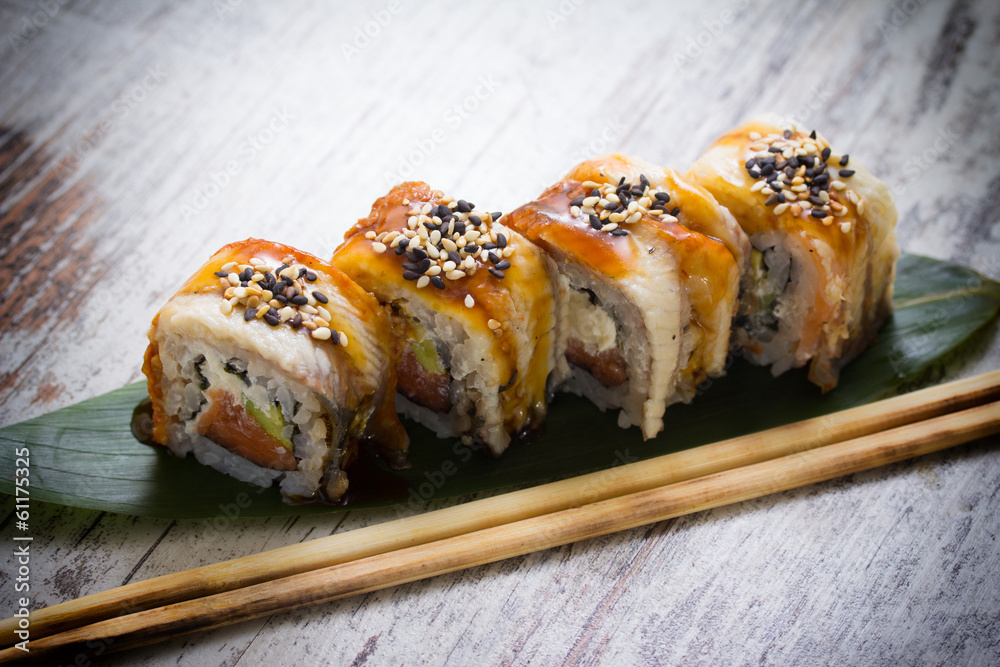 Sushi roll Sushi roll