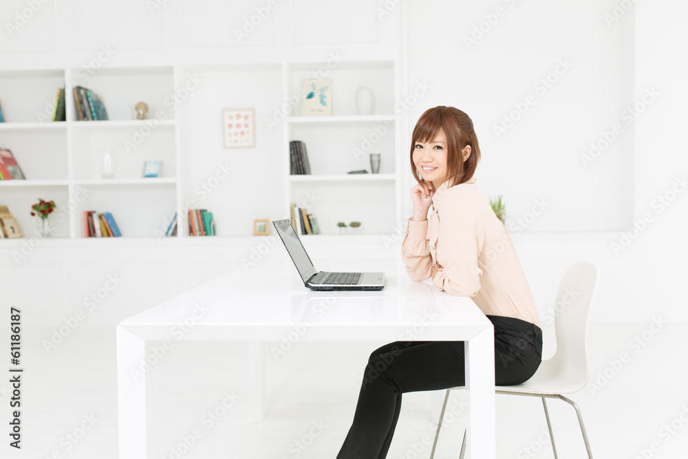 爽やかな女性 爽やかな女性