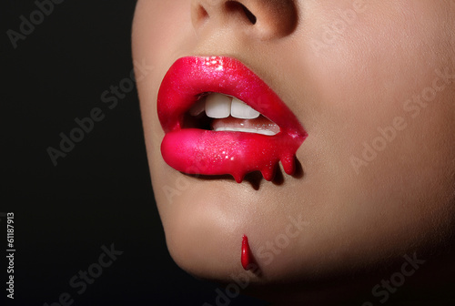 Fotografie Glamor. Woman's Red Lips with Drops. Splash