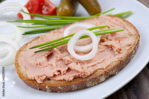 Brot mit Teewurst photo