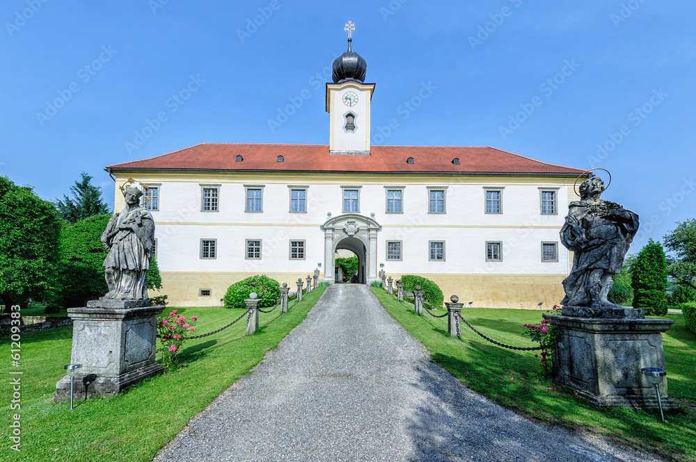 Castle Altenhof in Upper Austria