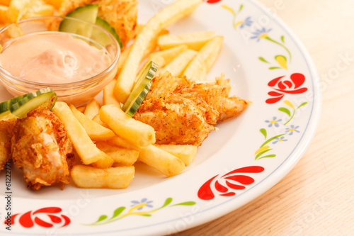 french fries with chicken