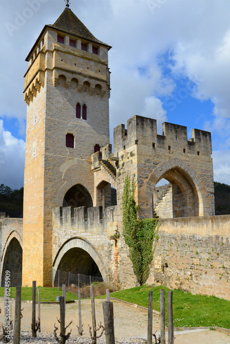Turm des Pont Valentr     Cahors  S  dfrankreich