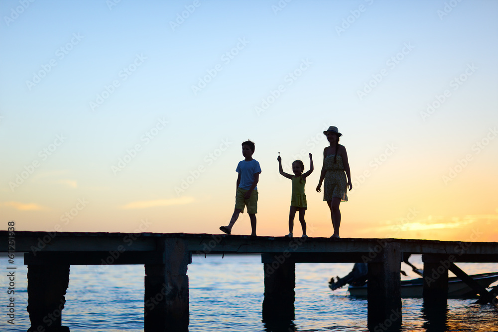 Family sunset silhouettes