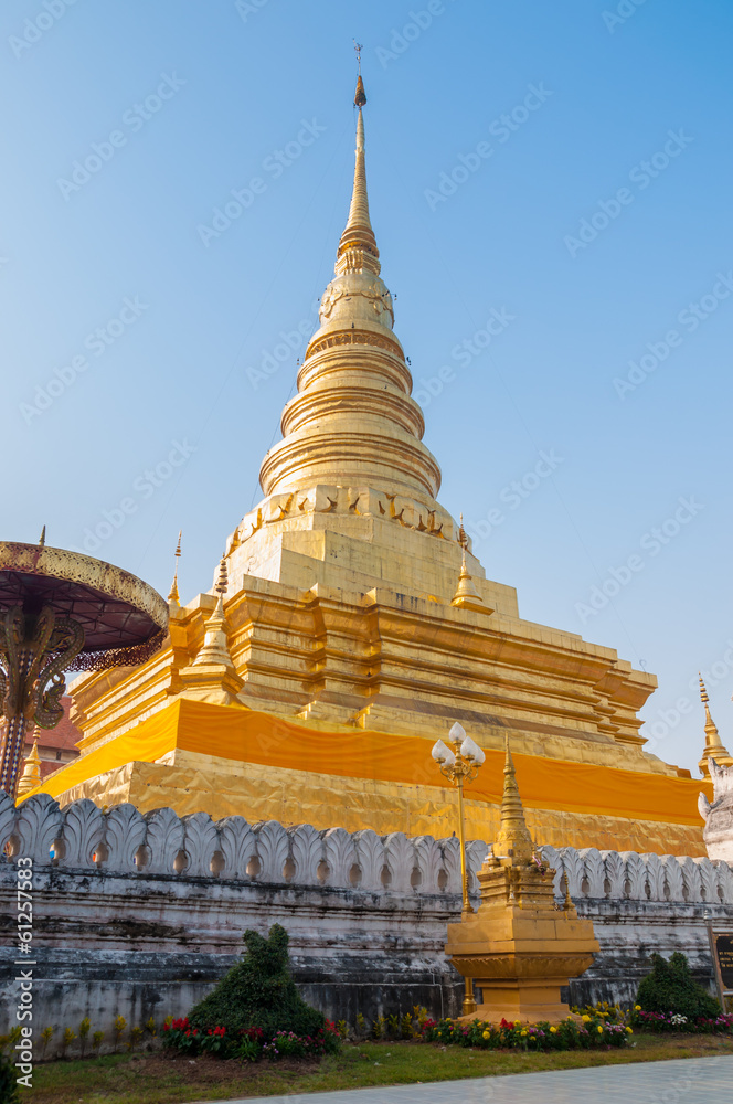 Fototapeta premium Golden Pagoda
