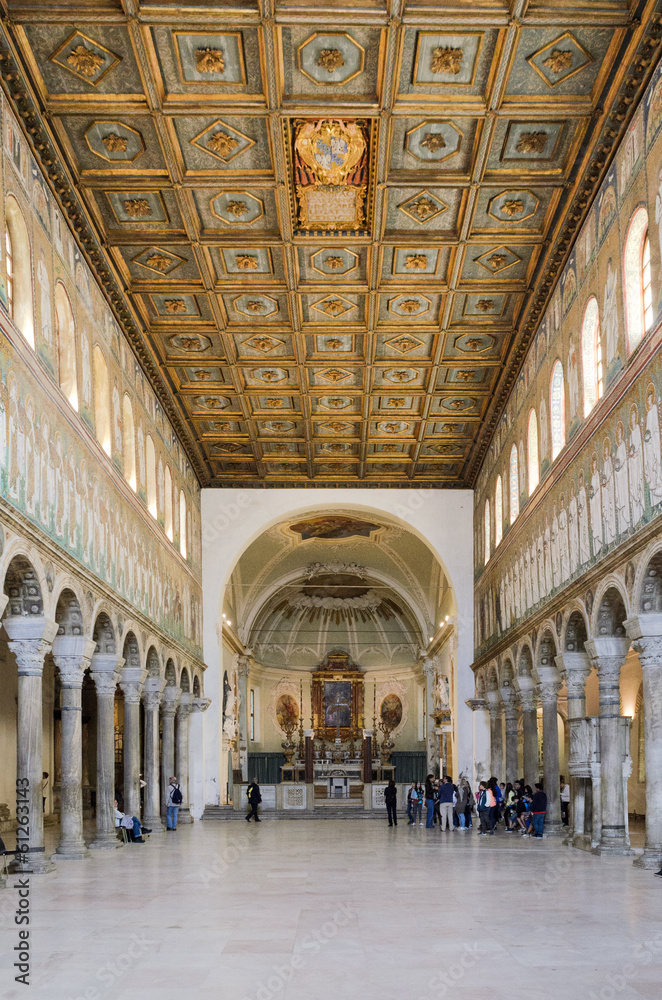 Sant'apollinare nuovo church nave, Ravenna