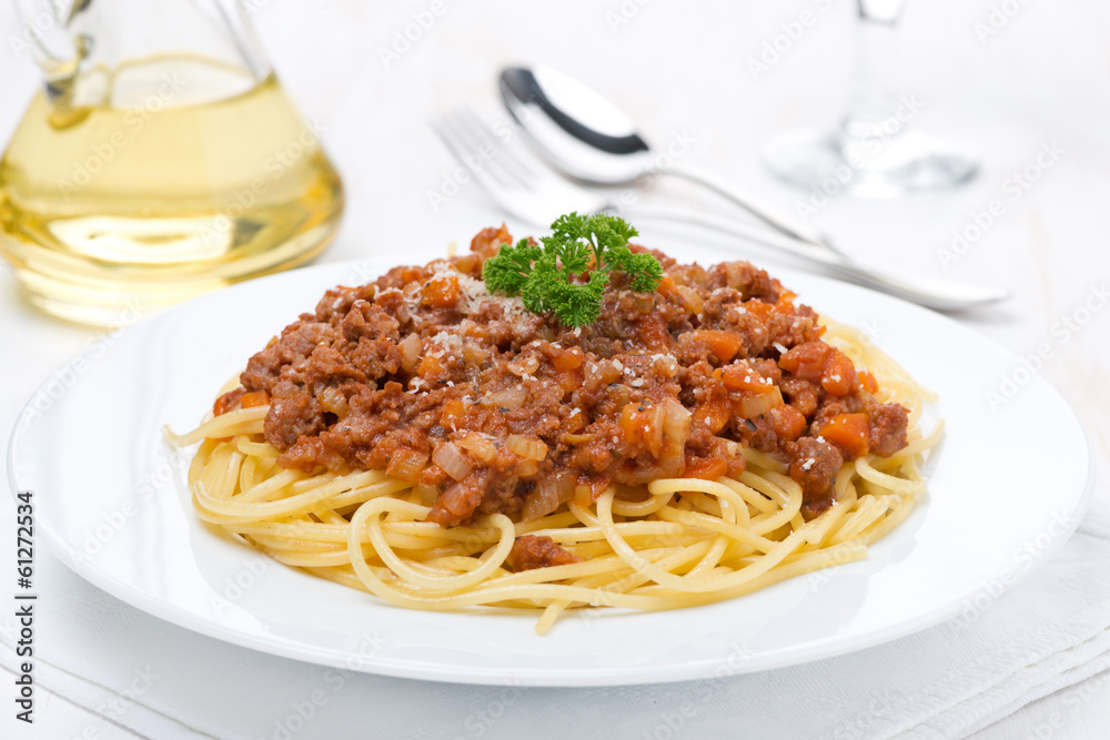 portion of spaghetti bolognese on a plate