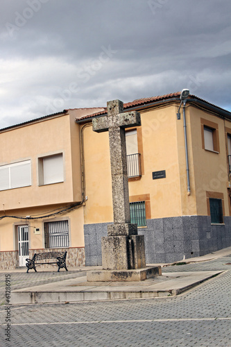 Cruz de los Caídos de Calzadilla, Cáceres, España photo