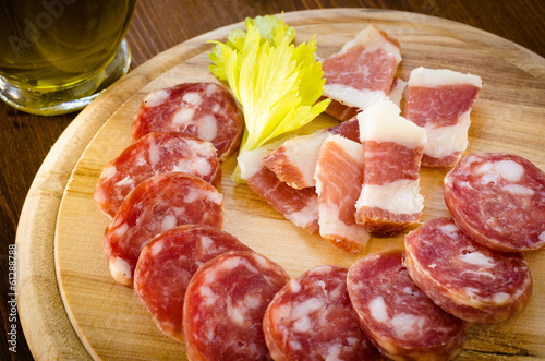 Salsiccia e pancetta