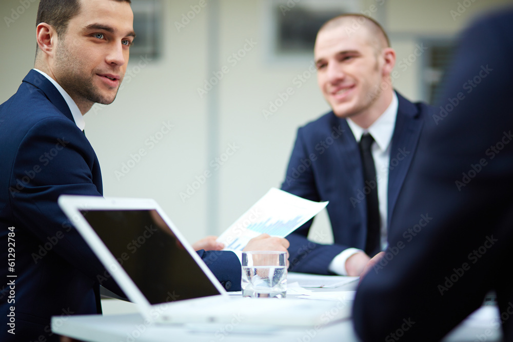Business discussion Business discussion