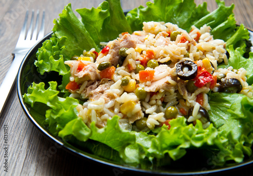 tuna salad with rice and vegetables