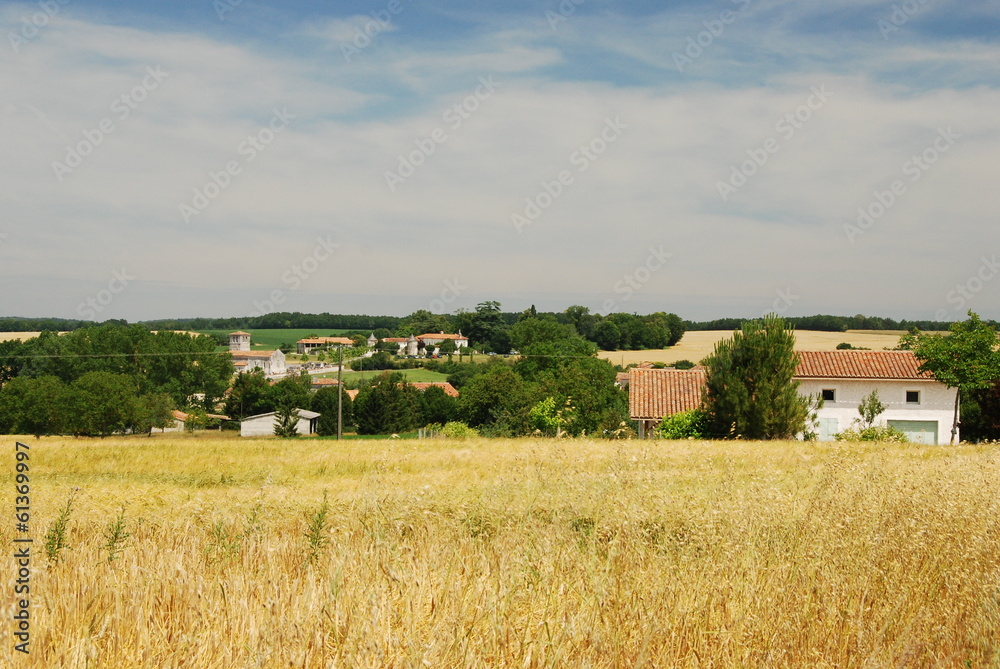 Campagne environnante du village de Fontaine Campagne environnante du village de Fontaine