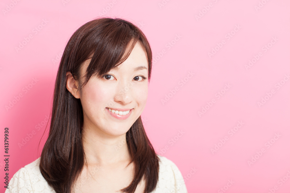 笑顔の女性 笑顔の女性