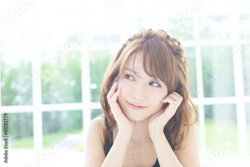 爽やかな女性 Free Download 爽やかな女性 - GFXLoad