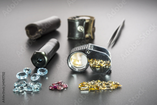фотографія Instruments gemologist