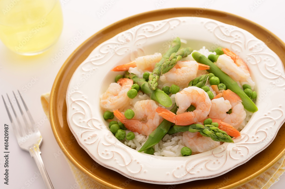 Jasmine rice with prawns, peas and asparagus Jasmine rice with prawns, peas and asparagus
