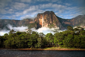 Fototapete Südamerika Angel Falls im Morgenlicht Venezuela  © Alice Nerr