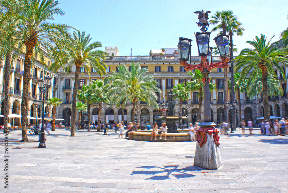 Naklejka premium Plaza Real is a square in the Gothic Quarter in Barcelona, Spain