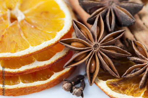 Orange slices and anise stars