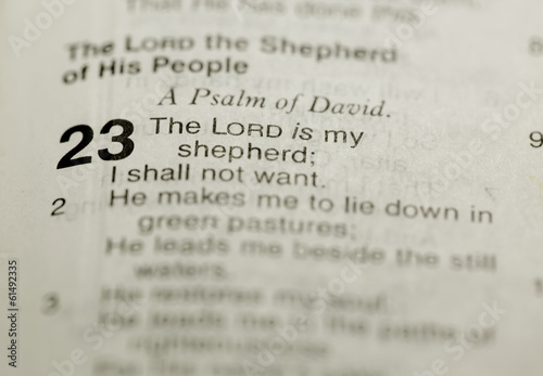 Φωτογραφία Biblical phrase Psalm 23 in selective close up focus
