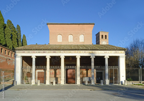Basilica di San Lorenzo Fuori le Mura photo