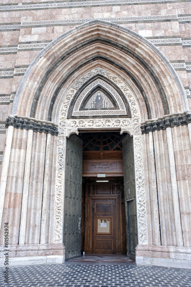 Right Portal in the Cathedral of Messina Right Portal in the Cathedral of Messina