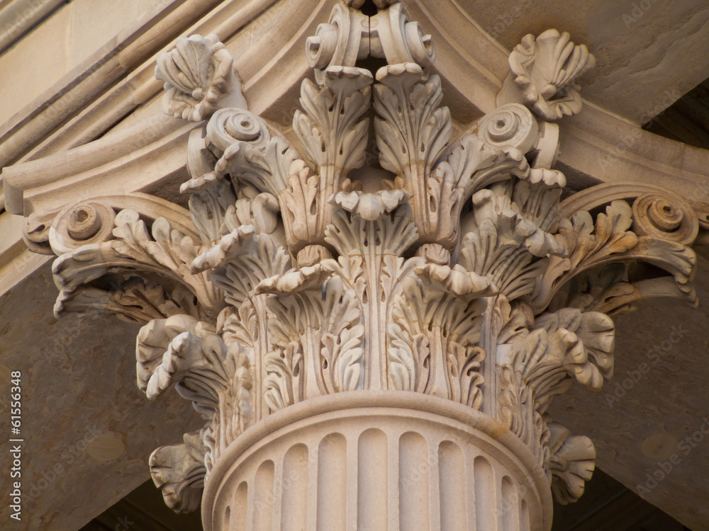 Naklejka premium Corinthian Pillar