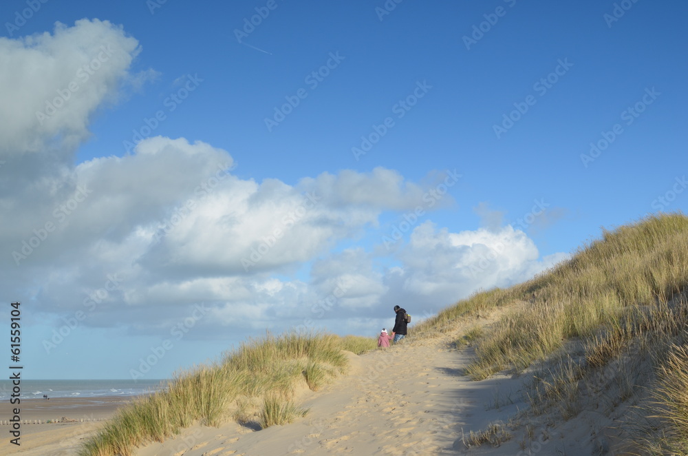 à la plage avec son papa à la plage avec son papa