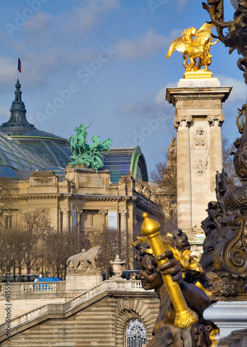 Pont alexandre 3 et le grand palais, Paris photo