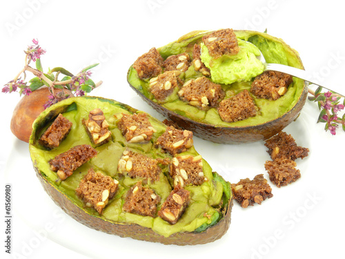 vorspeise hass-avocadocreme photo