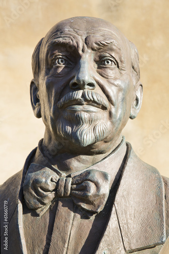 Bronze statue of Luigi Pirandello