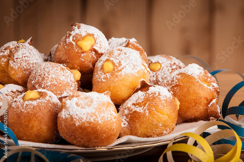 frittelle alla crema photo